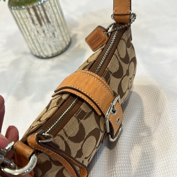 Authentic Coach small shoulder bag - Picture 7 of 11